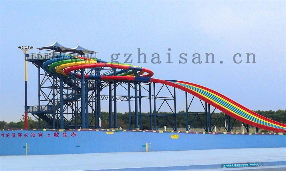 谈水上游乐设备高峰的季节