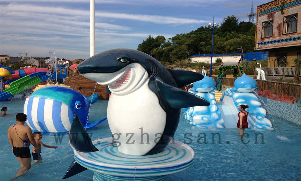 在建造水上乐园时如何考虑到设施的耐久性?